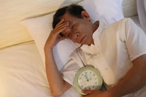 Sự thật về giấc ngủ của người lớn tuổi