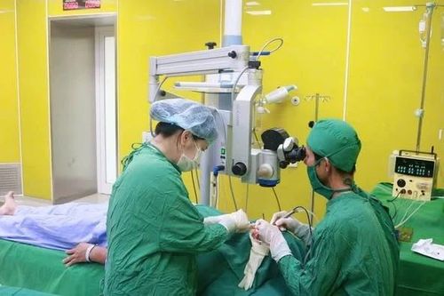 Cứu mắt cho bệnh nhân chấn thương phức tạp sọ mặt do tai nạn lao động