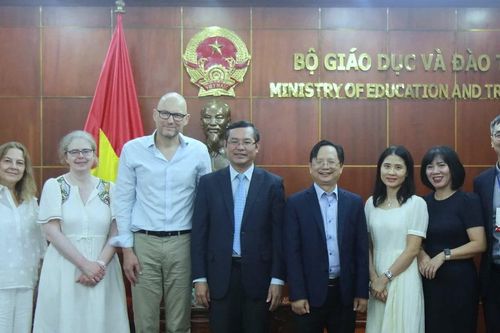 Thúc đẩy nghiên cứu toán học giữa Việt Nam và Vương quốc Anh