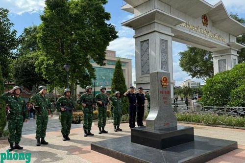 Lào Cai tăng cường phối hợp tuần tra kiểm soát đảm bảo an ninh biên giới