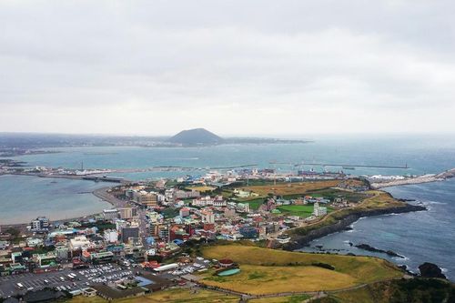Đảo Jeju ban hành bộ quy tắc ứng xử trước tình trạng quá tải du lịch và mất trật tự
