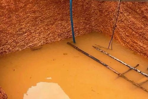 Quảng Trị: Rơi xuống hố đào để làm hầm phốt, bé trai 6 tuổi đuối nước tử vong