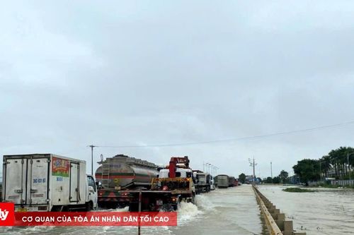 Quốc lộ 1A đoạn qua Thanh Hóa nhiều điểm ngập sâu trong nước