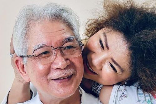 NSND Thanh Hoa tuổi 75: 'Tôi là em bé được chiều chuộng nhất trong nhà'