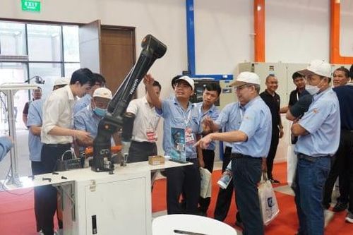 Bosch Rexroth mang hệ sinh thái tự động hóa toàn diện đến Automation World Vietnam 2025
