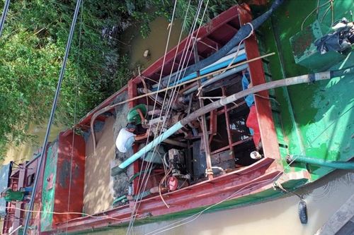 Lập biên bản xử lý đối tượng 'mua bán khoáng sản trái phép'