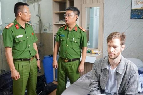 Bắt đối tượng quốc tịch Mỹ cướp tiệm vàng