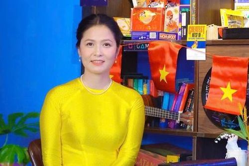 Diễn viên Đinh Thúy Hà khi diện áo dài trong Mưa Đỏ: Giữ trọn nét đẹp nền nã, phúc hậu làm say lòng khán giả
