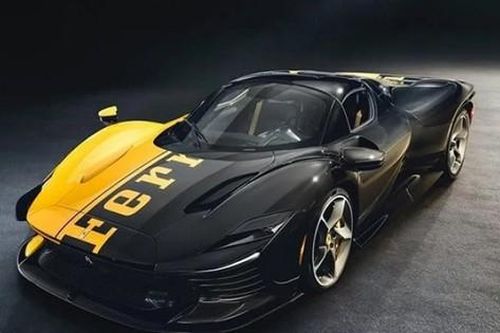 Cận cảnh mẫu siêu xe Ferrari Daytona SP3 cuối cùng được đấu giá hơn 680 tỷ đồng