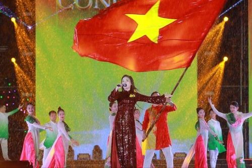 Concert 'Việt Nam trong tôi' quyên góp 4,2 tỷ đồng ủng hộ người dân miền Trung