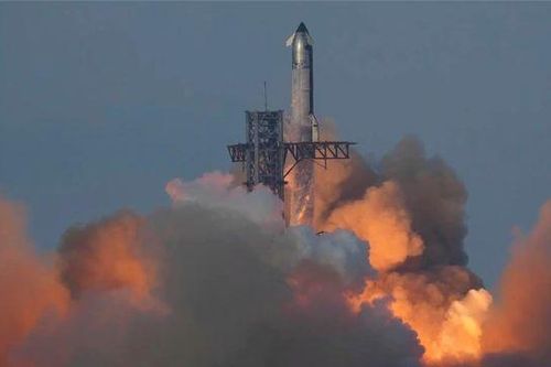 Tàu vũ trụ Starship của SpaceX thành công thế nào trong lần bay thử thứ 10?