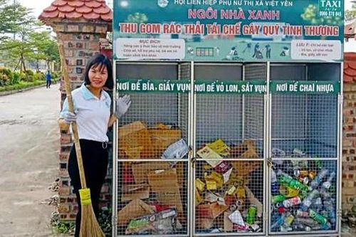 Phụ nữ Bắc Ninh vệ sinh môi trường chào mừng kỷ niệm Quốc khánh 2/9