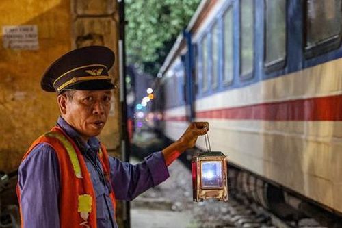 Tạm dừng chạy tàu vào trung tâm Hà Nội trong thời gian diễn ra Lễ kỷ niệm Quốc khánh 2/9