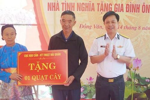 Bộ đội Hải quân giúp người dân Điện Biên và Tuyên Quang vượt khó sau mưa lũ