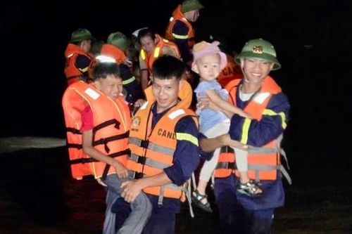 Dấu ấn của Công an nhân dân mỗi mùa bão lũ về!