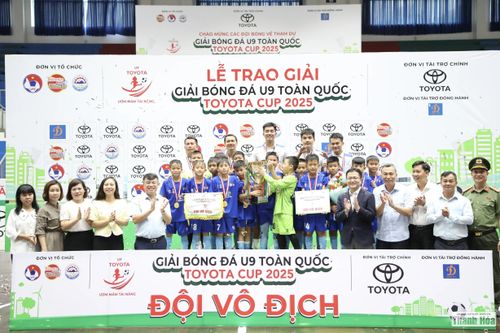 Đội U9 Việt Hùng Thanh Hóa: Thành công không chỉ nằm ở chiếc cúp vô địch