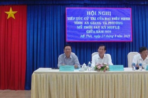 Phó Chủ tịch UBND tỉnh An Giang Lê Văn Phước tiếp xúc cử tri phường Mỹ Thới