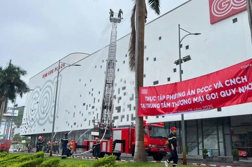 Diễn tập phương án chữa cháy, cứu nạn cứu hộ tại Trung tâm Thương mại GO! Quy Nhơn