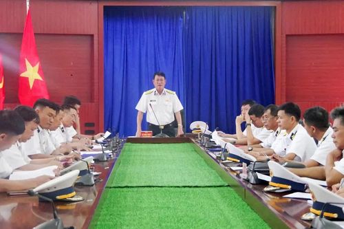 Vùng 4 Hải quân kiểm tra công tác sẵn sàng chiến đấu dịp lễ tại Trung tâm Huấn luyện