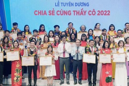 'Chia sẻ cùng thầy cô' 2025 tri ân 80 thầy, cô giáo tiêu biểu nhất