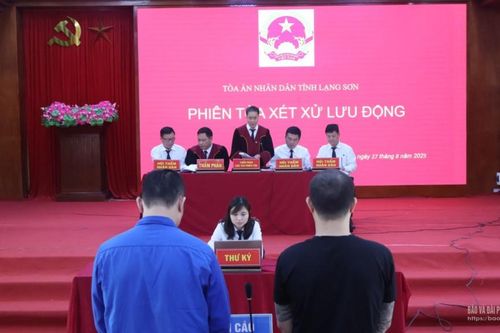 Xét xử lưu động vụ án vận chuyển hơn 30 bánh ma túy heroin qua biên giới