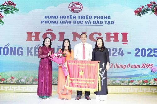 Xứng đáng là 'cái nôi' đào tạo nguồn nhân lực cho quê hương