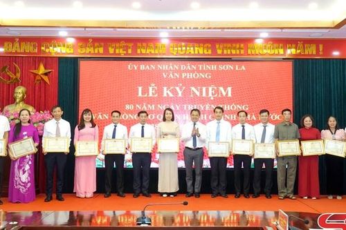 Lễ kỷ niệm 80 năm Ngày truyền thống Văn phòng cơ quan hành chính Nhà nước