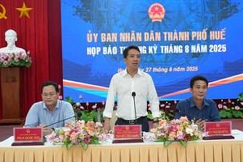UBND TP. Huế họp báo thường kỳ, giải đáp các vấn đề báo chí quan tâm
