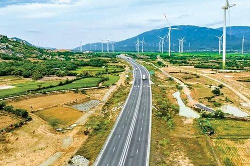 Viết tiếp khát vọng mở đường từ 'chảo lửa'