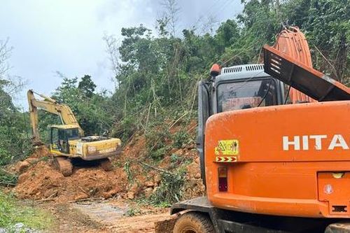 Bộ Xây dựng chỉ đạo khẩn trương khắc phục hậu quả bão số 5