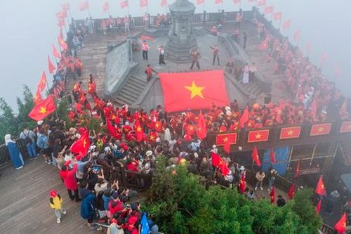 Sa Pa rực rỡ cờ hoa mừng Quốc khánh 2/9