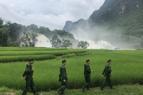 Tăng cường công tác đấu tranh, phòng, chống xuất, nhập cảnh trái phép