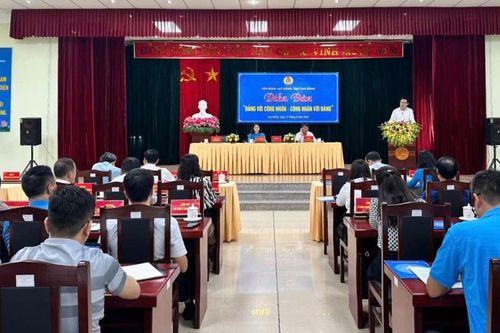 Liên đoàn Lao động tỉnh tổ chức Diễn đàn 'Đảng với công nhân - Công nhân với Đảng'