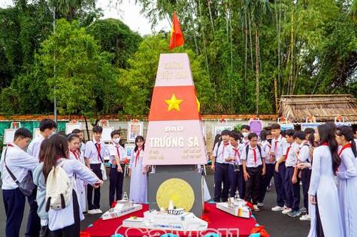 Trân trọng lịch sử để xây dựng tương lai