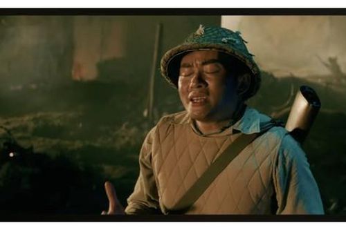 Tùng Dương hóa chú 'bộ đội mũm mĩm' ở MV mới khiến khán giả thích thú