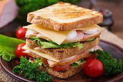 Đi xem diễu binh 2/9 nên và không nên mang đồ ăn gì?