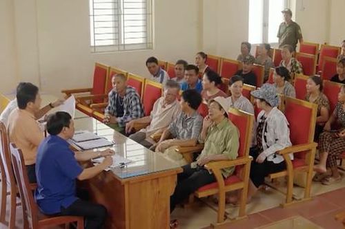 Người dân bức xúc vì chưa nêu đích danh nơi xả thải làm chết cá
