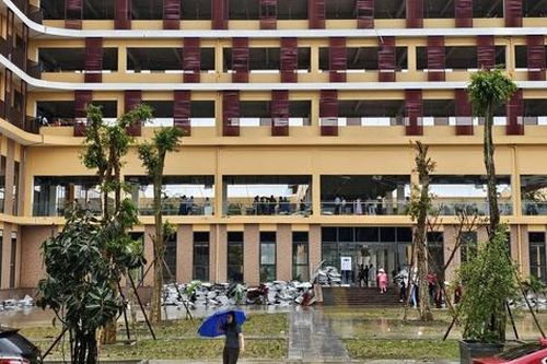 Nhiều bệnh viện, trung tâm y tế ở Nghệ An tan hoang sau bão