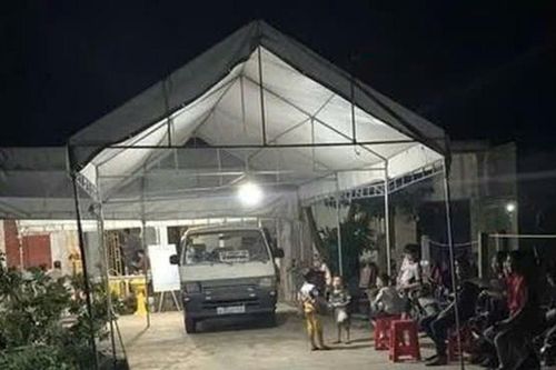 Giúp con lợp lại nhà sau bão, người đàn ông ở Hà Tĩnh ngã tử vong