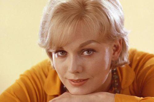 LHP Venice 2025: Huyền thoại 'Vertigo' Kim Novak được vinh danh với Sư tử Vàng Thành tựu trọn đời