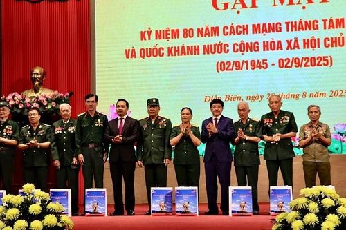 Điện Biên gặp mặt kỷ niệm 80 năm Cách mạng Tháng Tám và Quốc khánh 2/9
