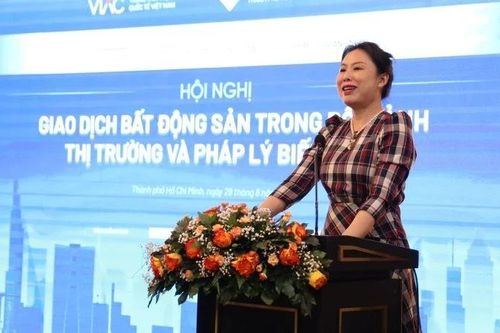 Giao dịch bất động sản trong bối cảnh thị trường và pháp lý biến động