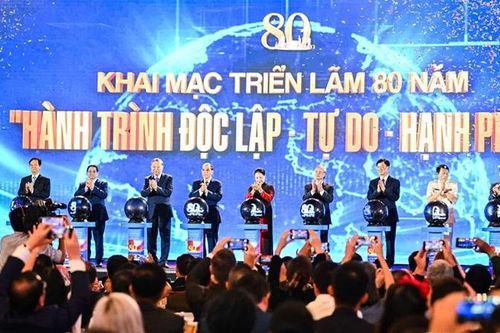 Khai mạc Triển lãm Thành tựu đất nước '80 năm Hành trình Độc lập - Tự do - Hạnh phúc'