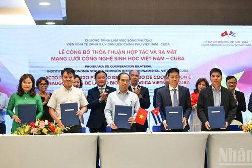 Thúc đẩy hợp tác chiến lược trong lĩnh vực công nghệ sinh học giữa Việt Nam và Cuba