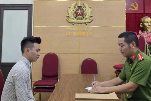 Tạm giữ hình sự đối tượng chống người thi hành công vụ tại chốt bảo vệ A80