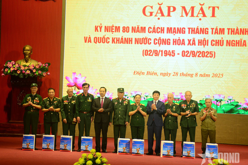 Điện Biên: Gặp mặt kỷ niệm 80 năm Cách mạng Tháng Tám và Quốc khánh 2-9