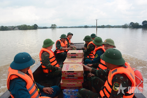 Thanh Hóa: Khẩn trương cứu trợ, đảm bảo an toàn cho nhân dân trong vùng ngập lụt Kim Tân