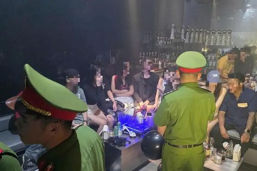Phát hiện hơn 350 bình khí cười tại quán pub ở Đà Nẵng