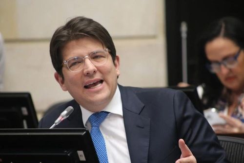 Thiếu niên ám sát ứng viên Tổng thống Colombia lĩnh án