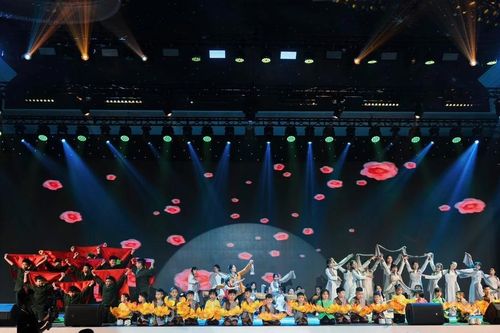 Đêm nhạc Nobel Concert Night 2: 'Giai điệu kết nối non sông - Hòa nhịp tự hào'